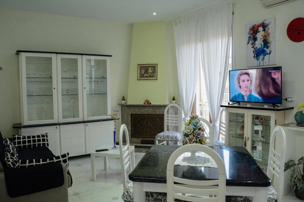 Residenza Margherita - Centralissima Салерно Екстер'єр фото