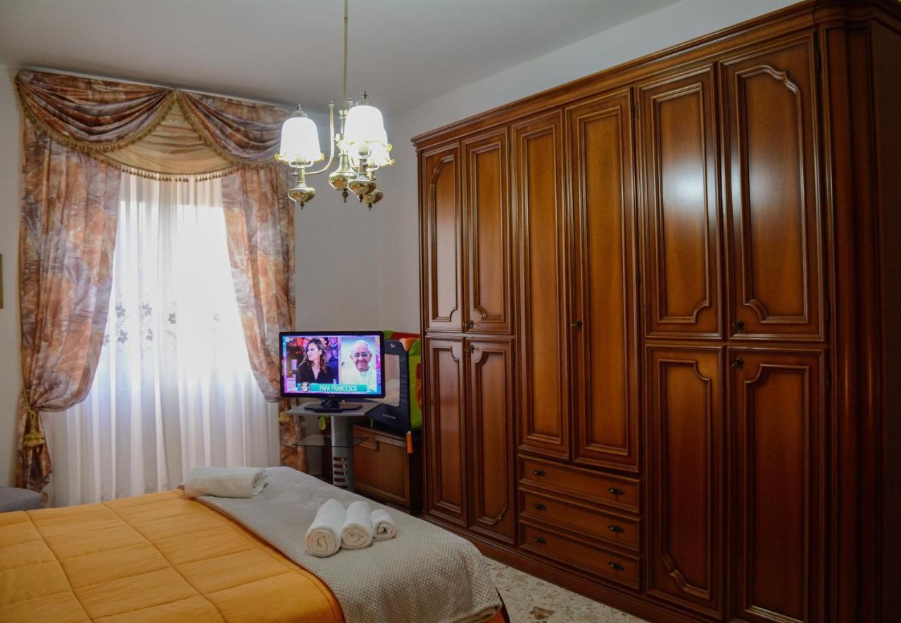 Residenza Margherita - Centralissima Салерно Екстер'єр фото